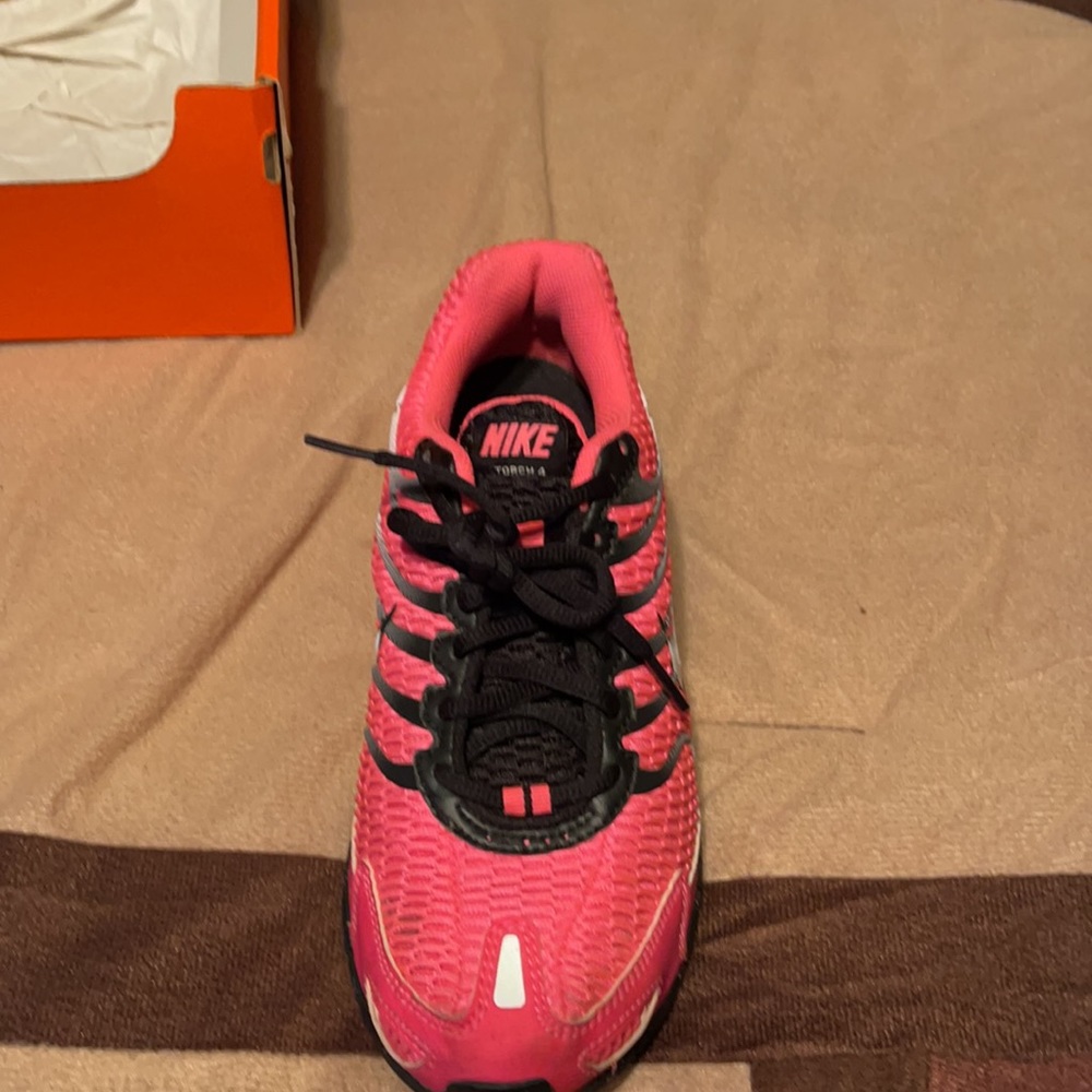 Shoes - Picture 3 of 4